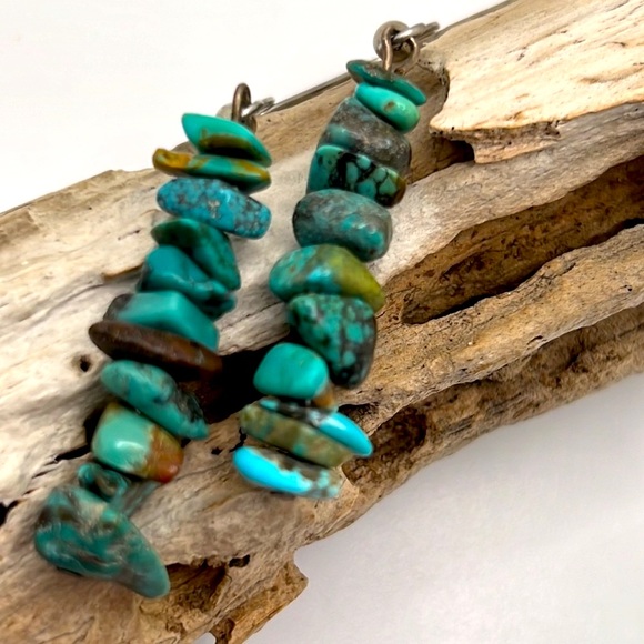 Turquoises Chip Earrings. - Picture 5 of 5